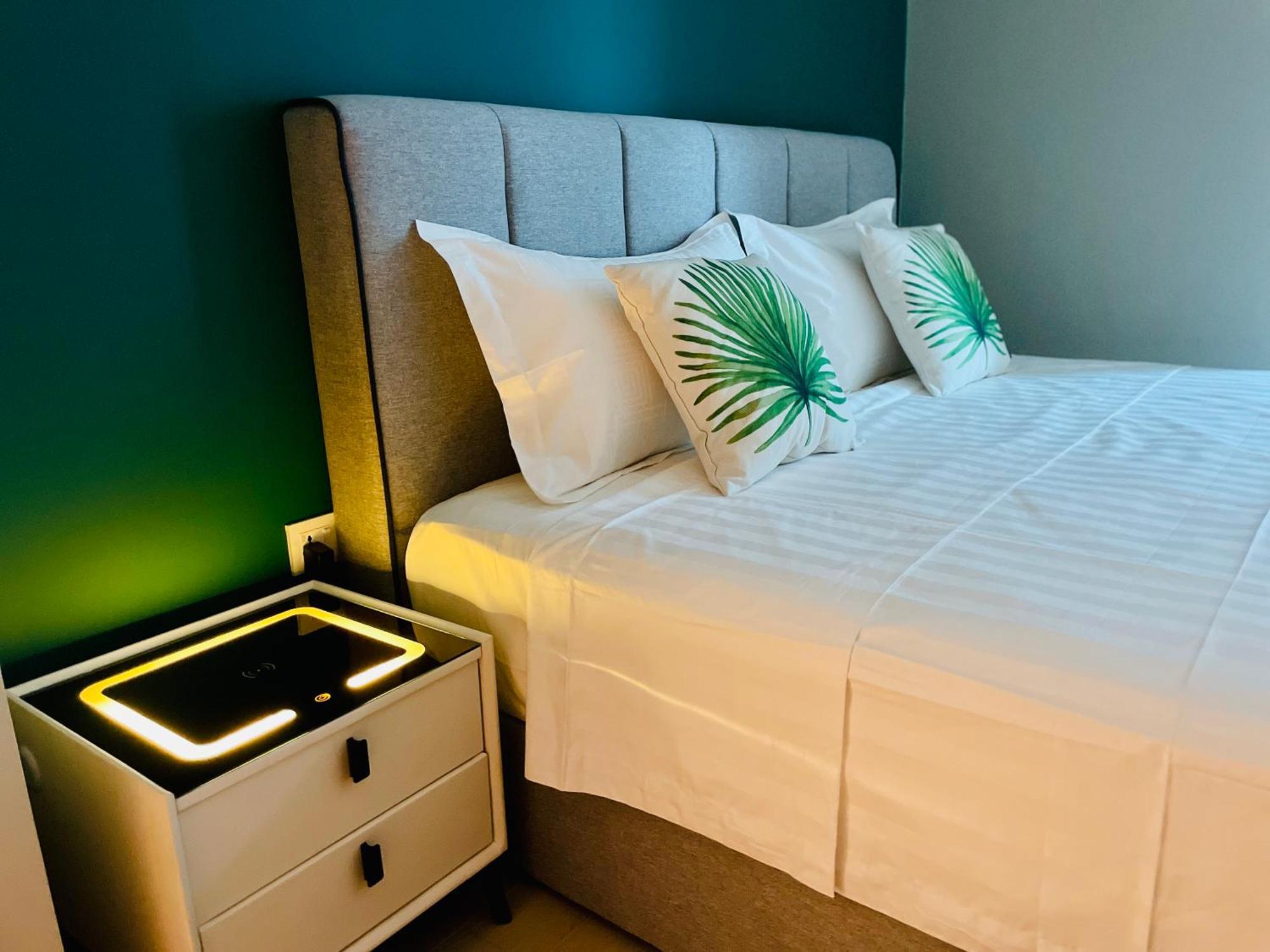 Eaton Residences Klcc M@h *